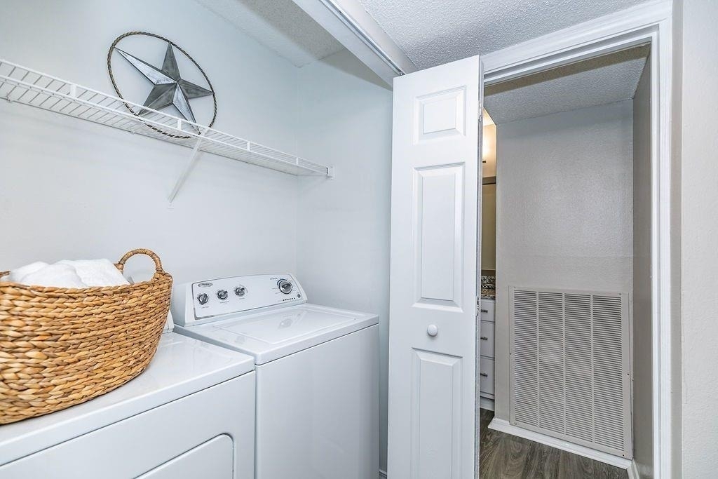 1401 W Paces Ferry Road Nw - Photo 13