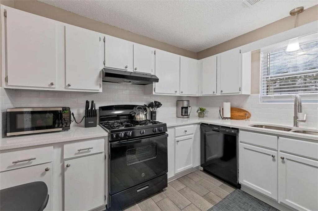 124 Bentley Parkway - Photo 6