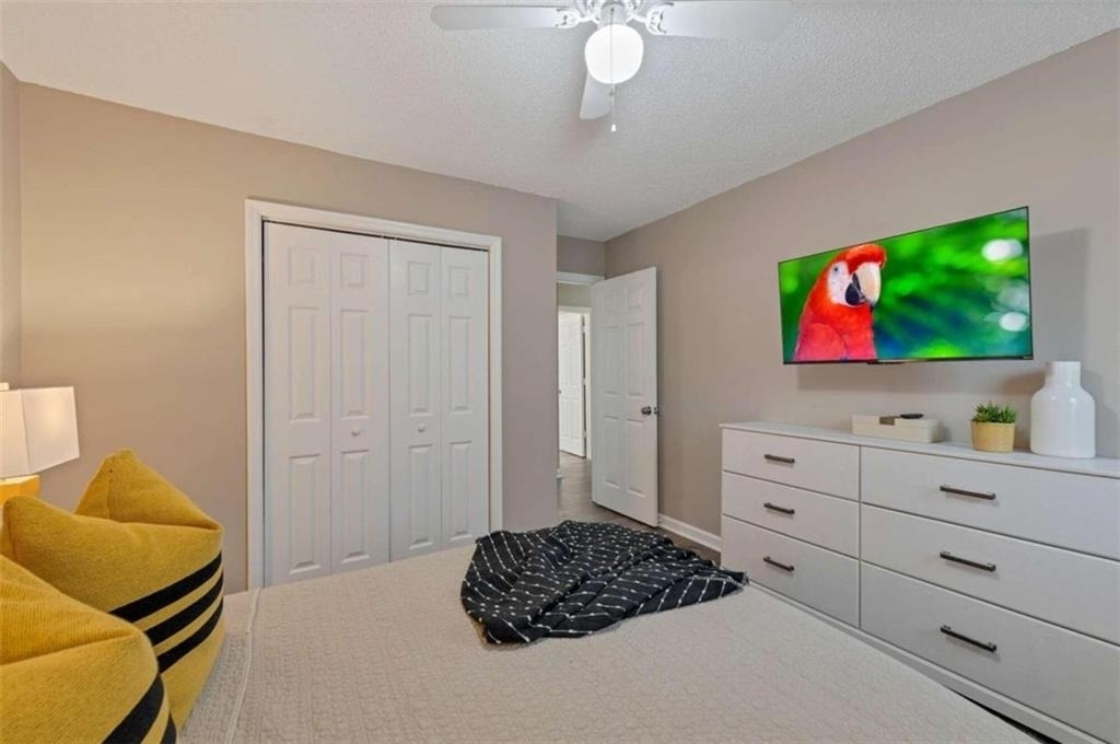 122 Bentley Parkway - Photo 14