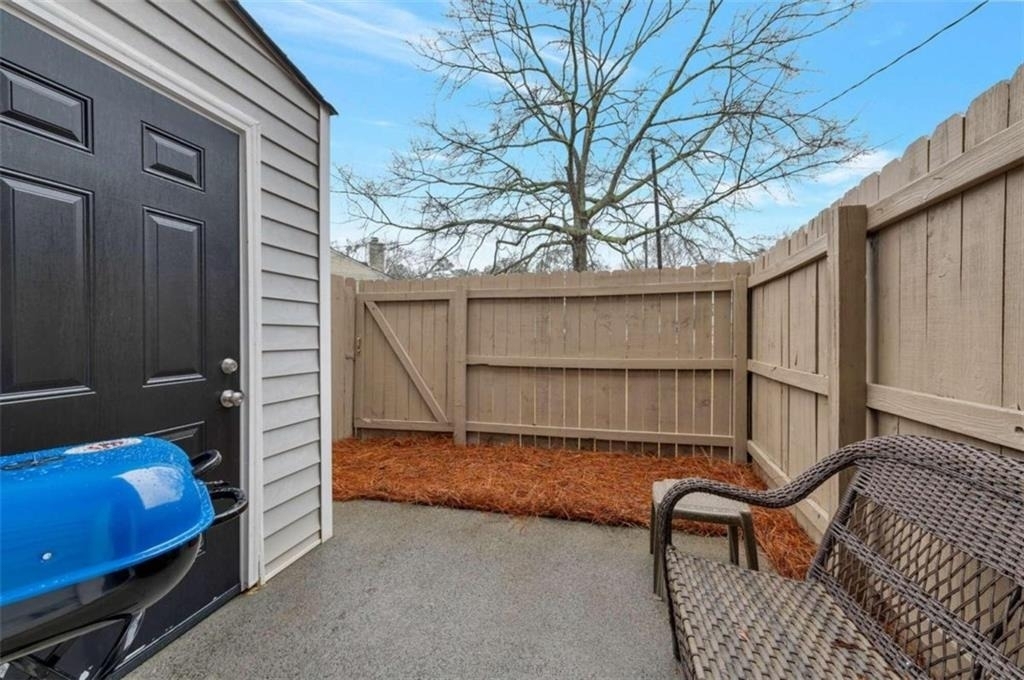 122 Bentley Parkway - Photo 18