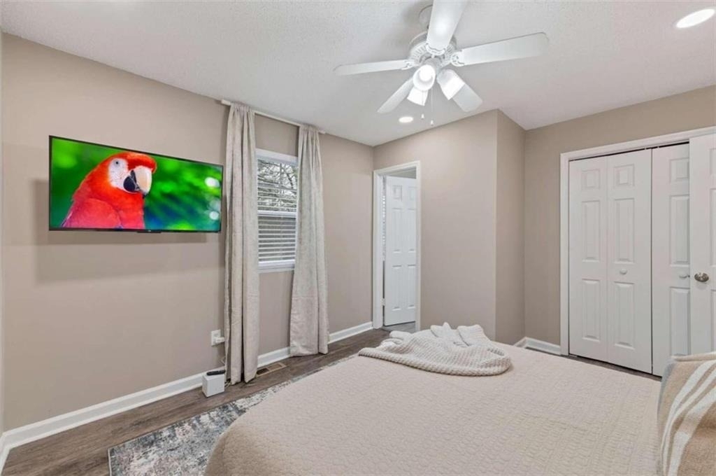 122 Bentley Parkway - Photo 11