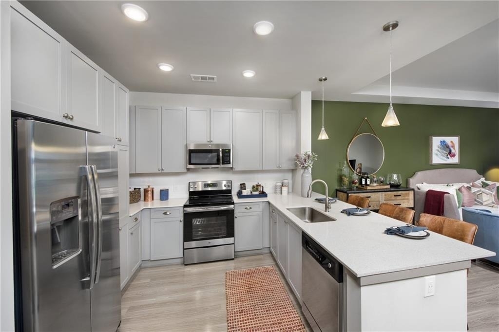 6919 Peachtree Dunwoody Road - Photo 3