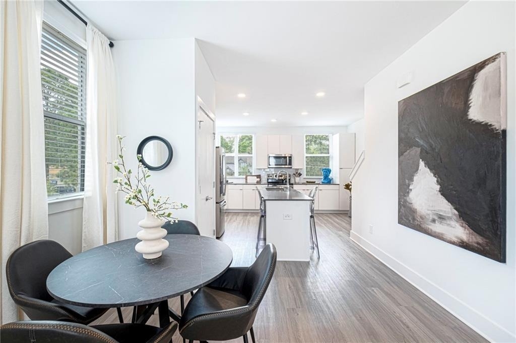 72 Milton Avenue Se - Photo 3