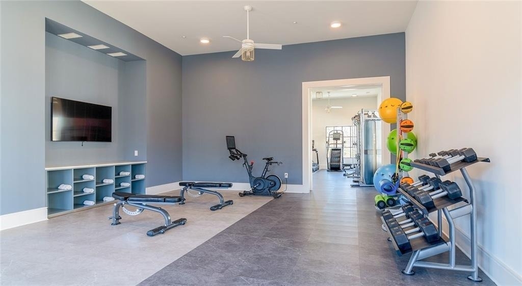 1600 Ronald Reagan Boulevard - Photo 16