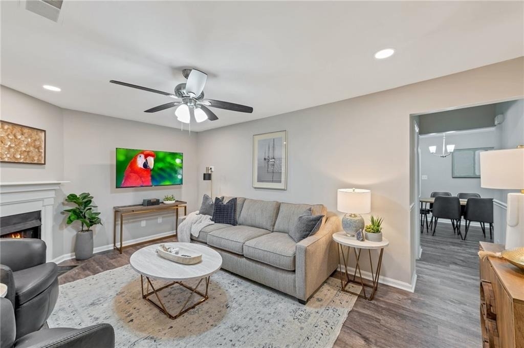 109 Bentley Parkway - Photo 1