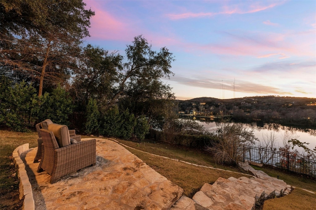5606 Craggy Pt - Photo 32