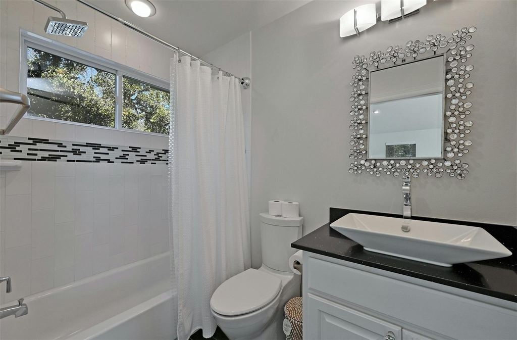 5606 Craggy Pt - Photo 19