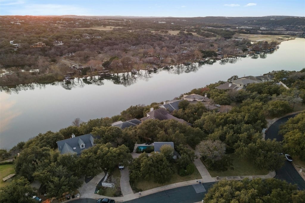 5606 Craggy Pt - Photo 37