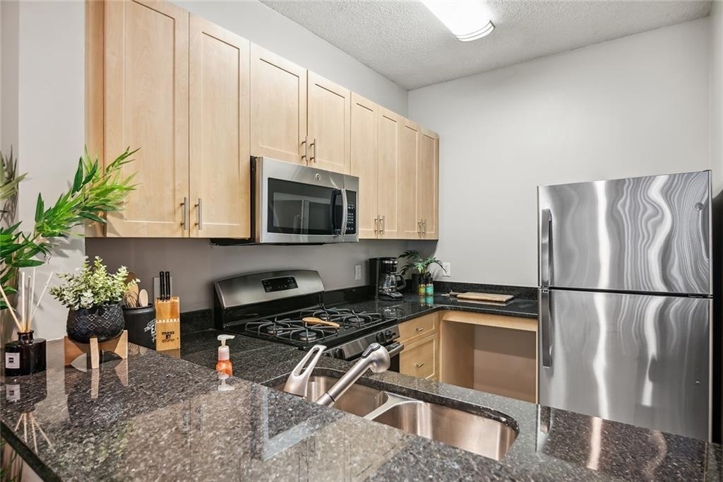 2103 Asbury Square - Photo 0