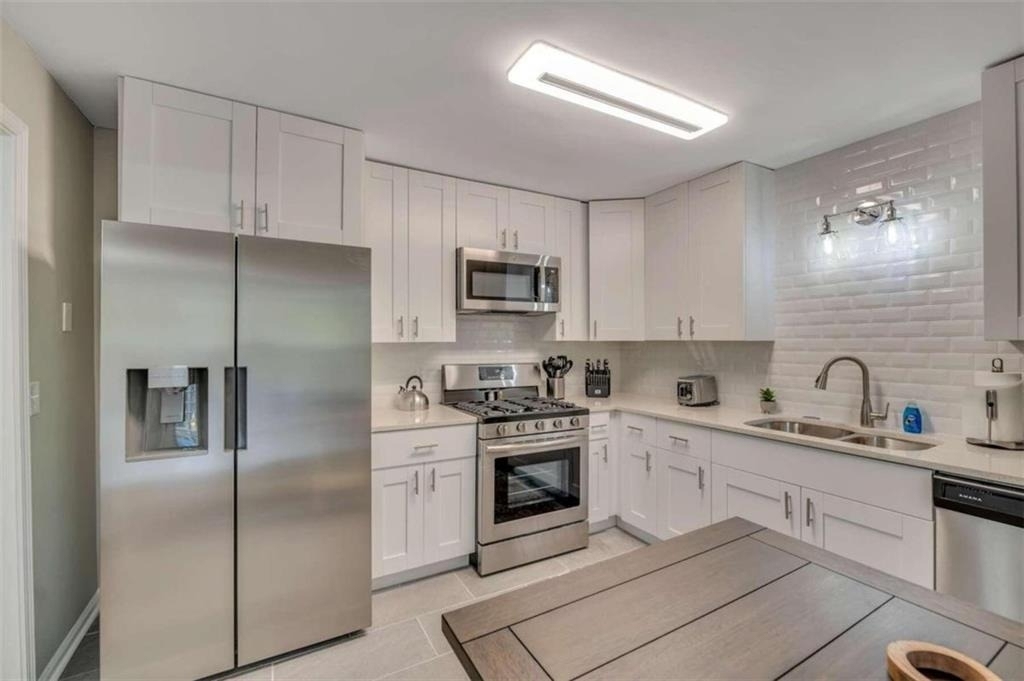 165 Bentley Parkway - Photo 11