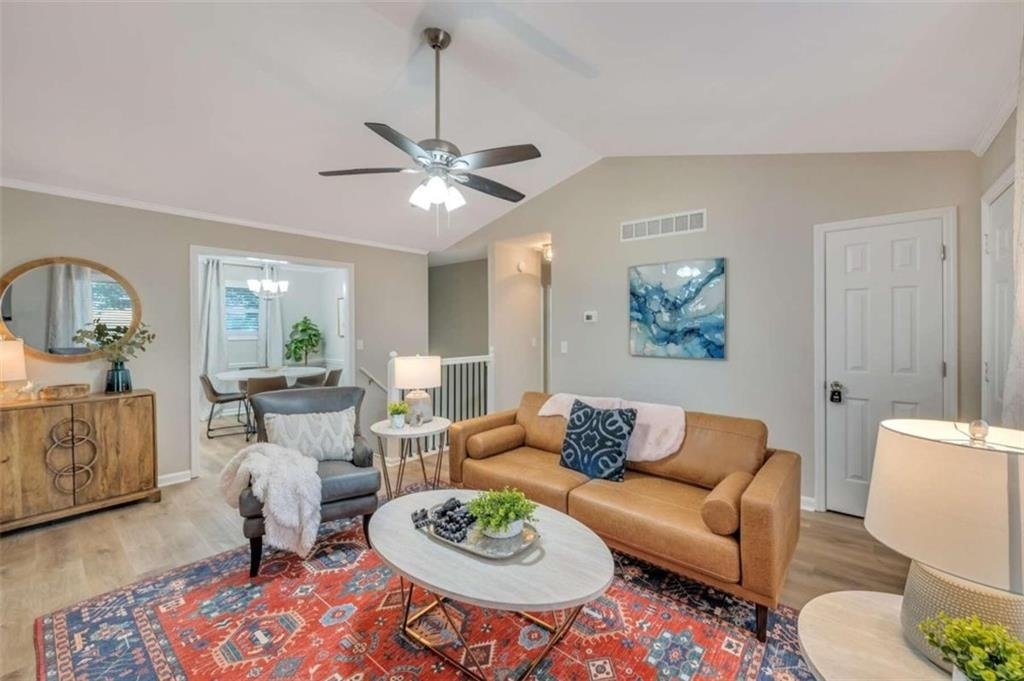 165 Bentley Parkway - Photo 3