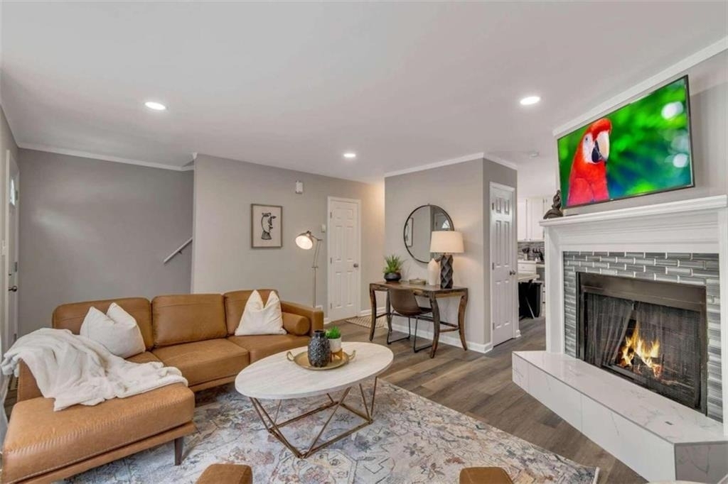 2099 Valley Oaks Drive Se - Photo 1