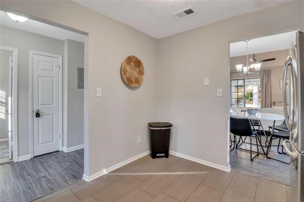 1200 Falling Water Drive Se - Photo 12