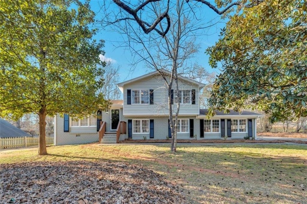 5005 Maryland Drive - Photo 0