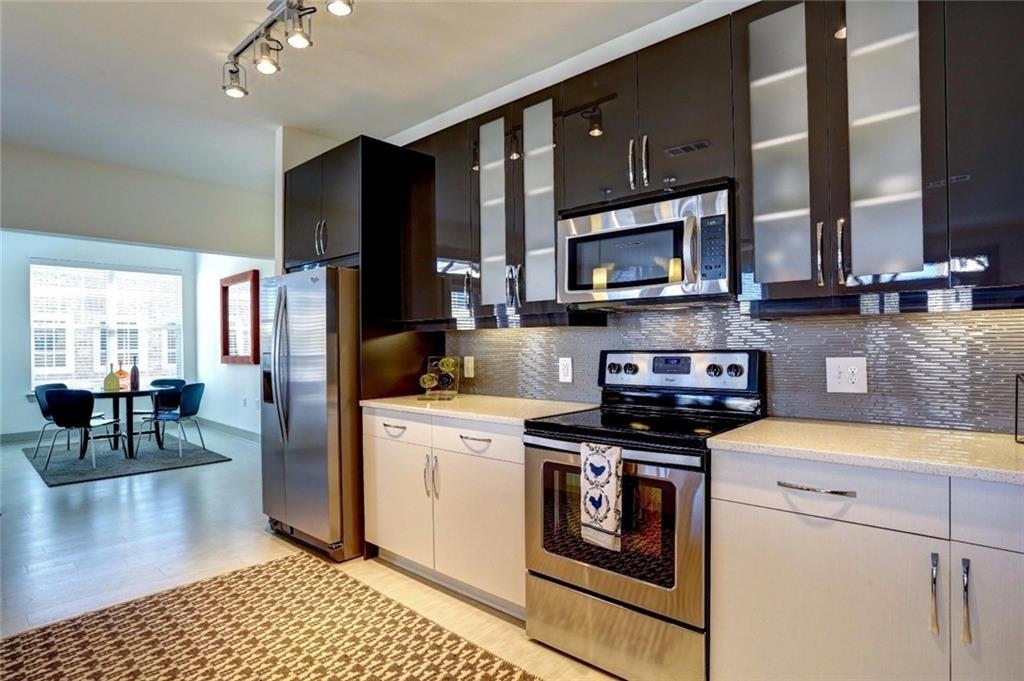 1213 Avalon Boulevard - Photo 1