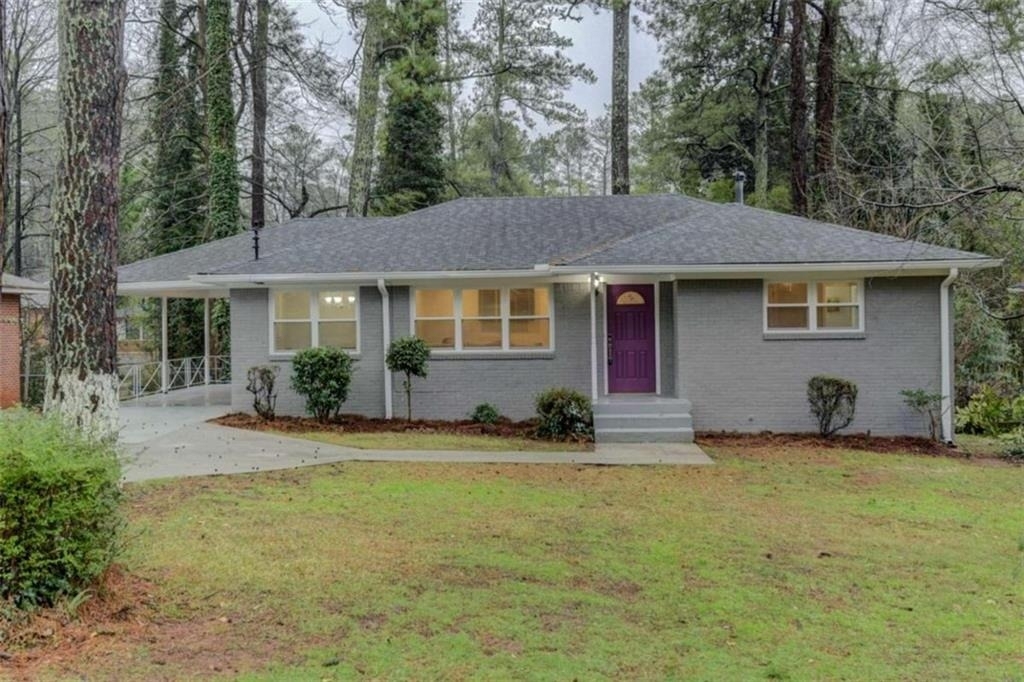 3041 Pasadena Drive - Photo 0