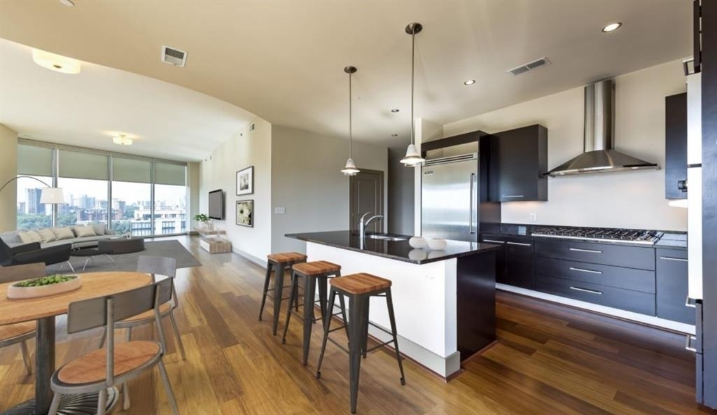 2171 Peachtree Road - Photo 2