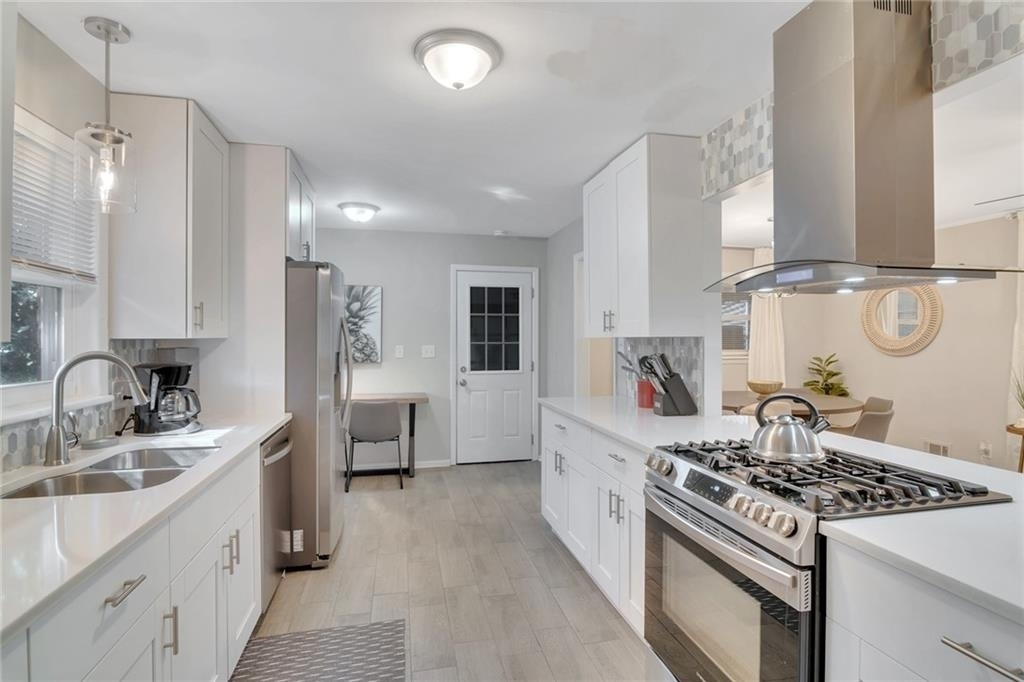 577 Kurtz Road - Photo 5