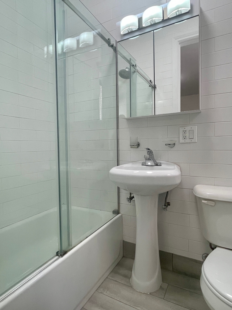 166 West 72nd Street, 3B - Photo 8