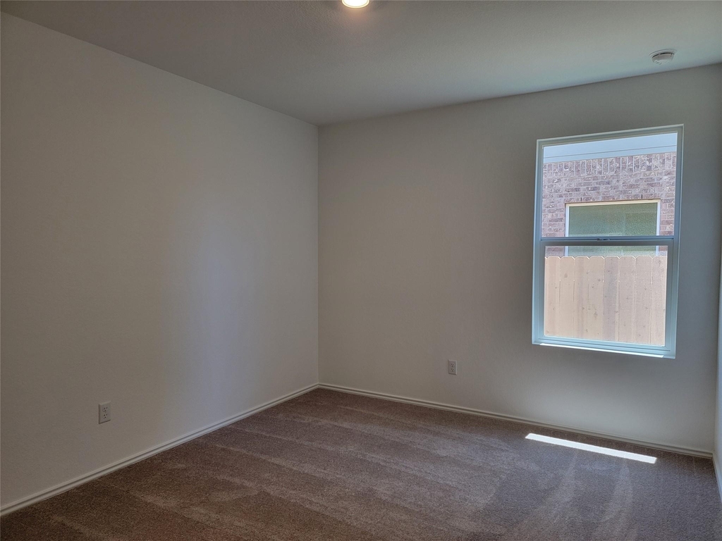 100 Montego St - Photo 18