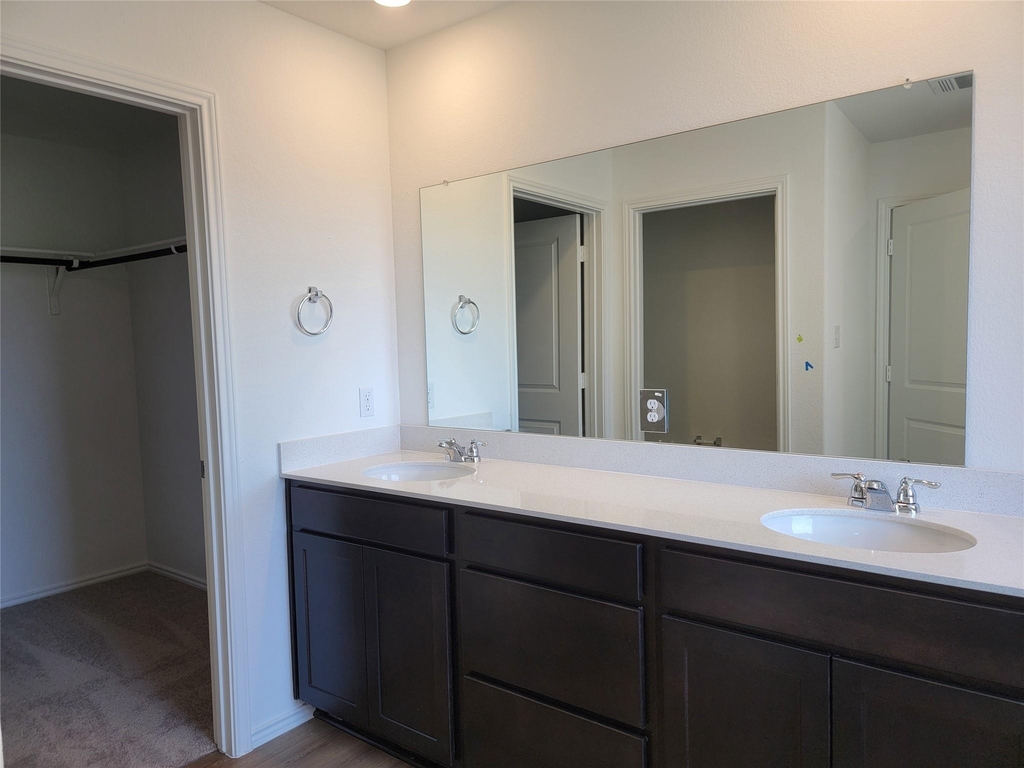 100 Montego St - Photo 15
