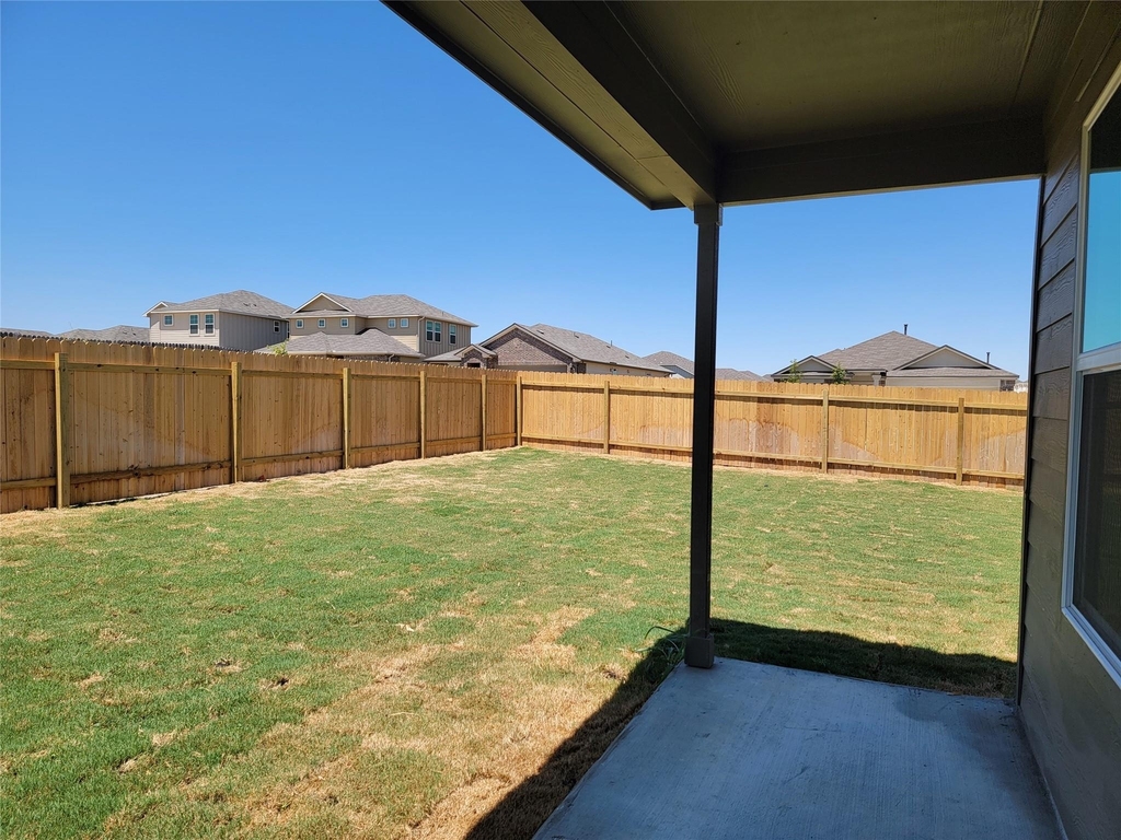 100 Montego St - Photo 22