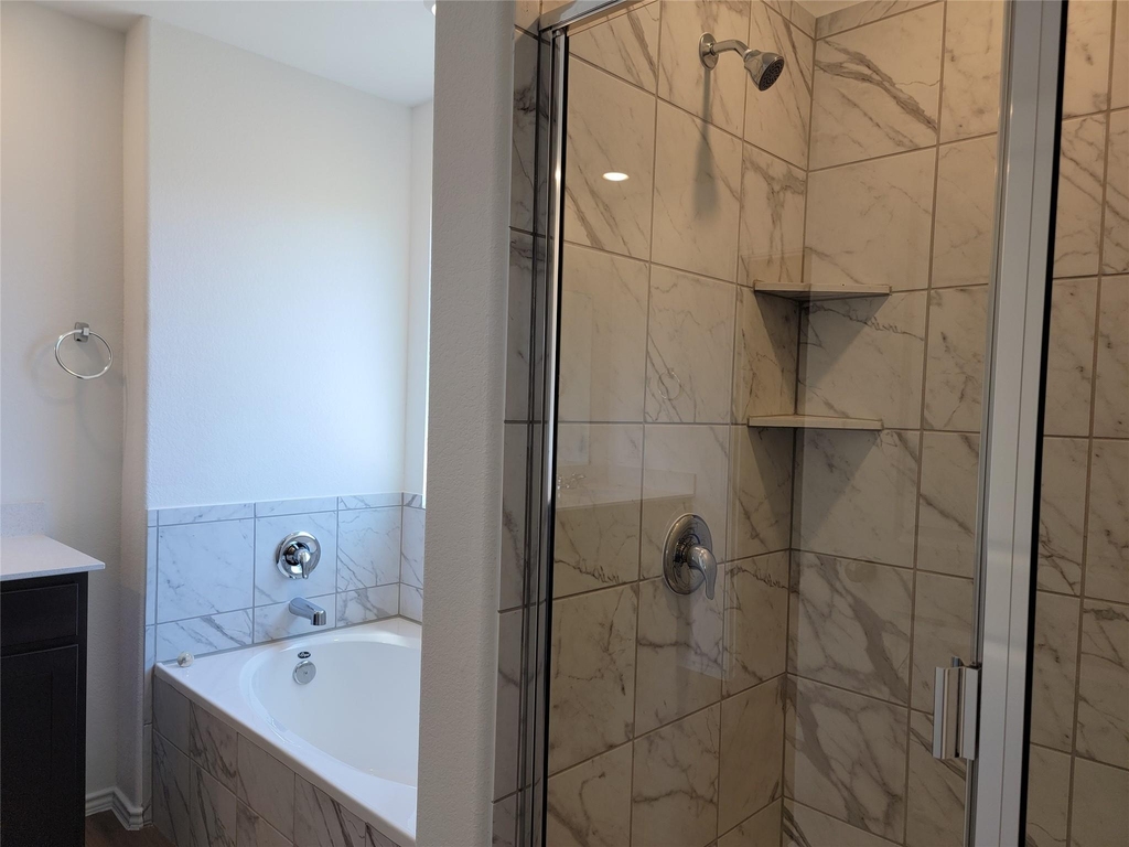 100 Montego St - Photo 14