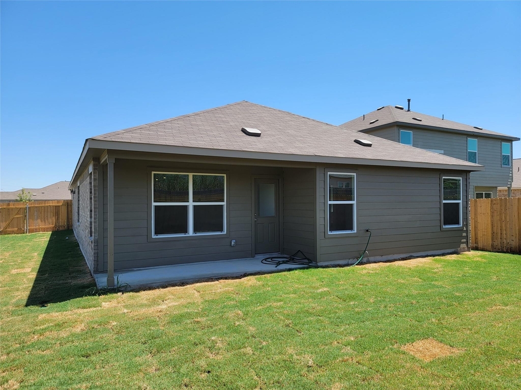 100 Montego St - Photo 25