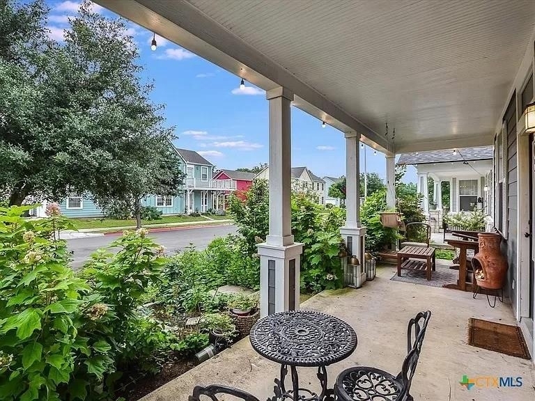 305 Trestle Tree St - Photo 4