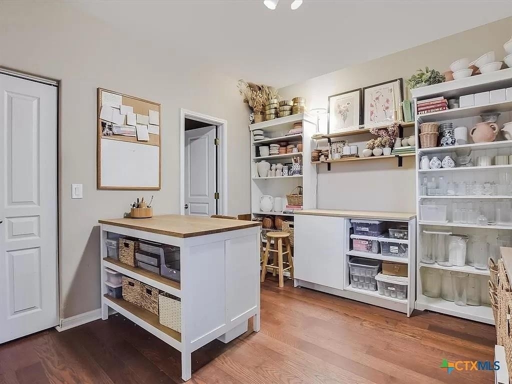 305 Trestle Tree St - Photo 14