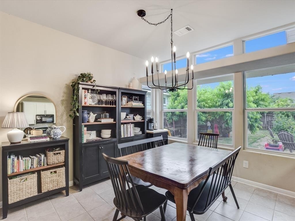 305 Trestle Tree St - Photo 2