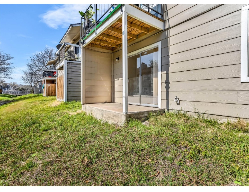 2012 West Loop - Photo 14
