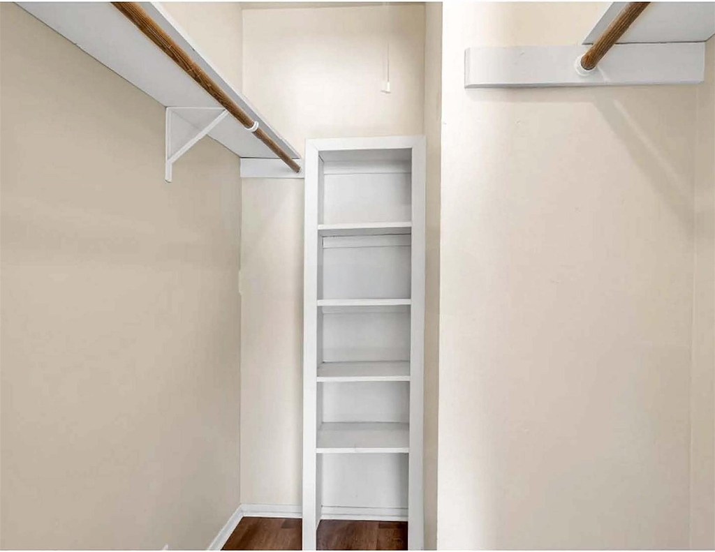 2012 West Loop - Photo 10