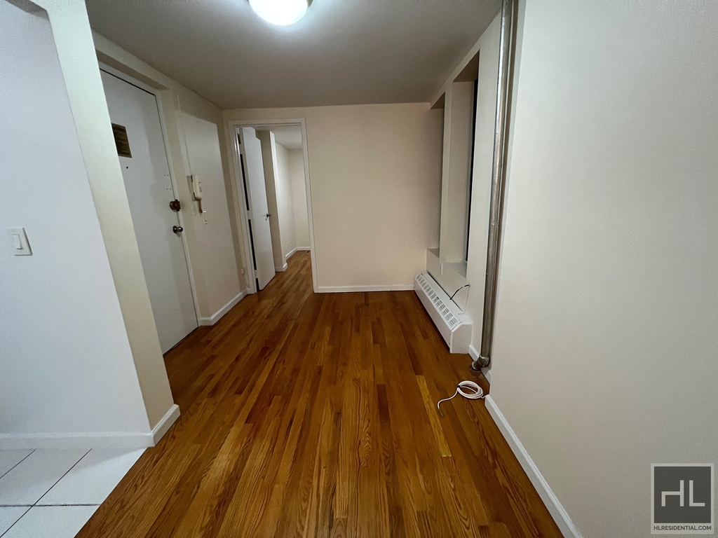 East 80 Street - Photo 0
