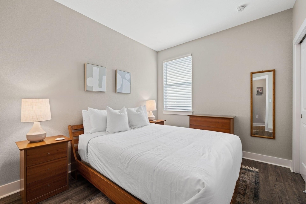 2215 Katy Lane - Photo 19