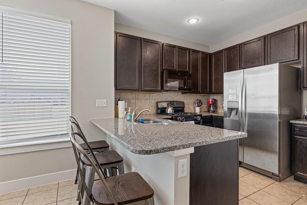 2215 Katy Lane - Photo 11