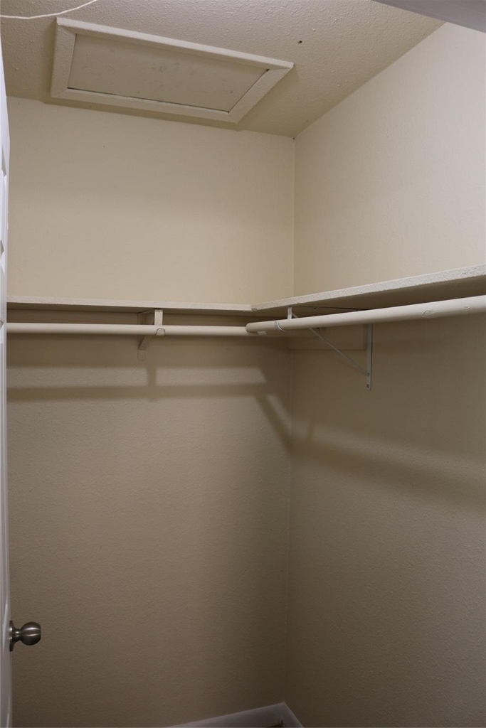 1705 Walnut St - Photo 12