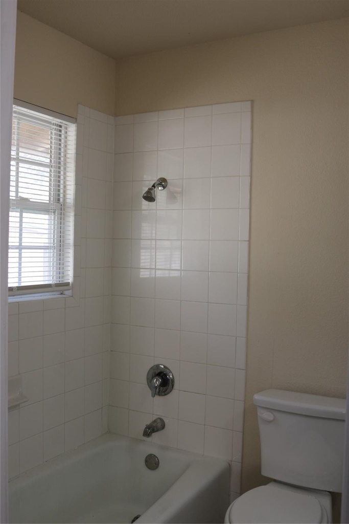 1705 Walnut St - Photo 9