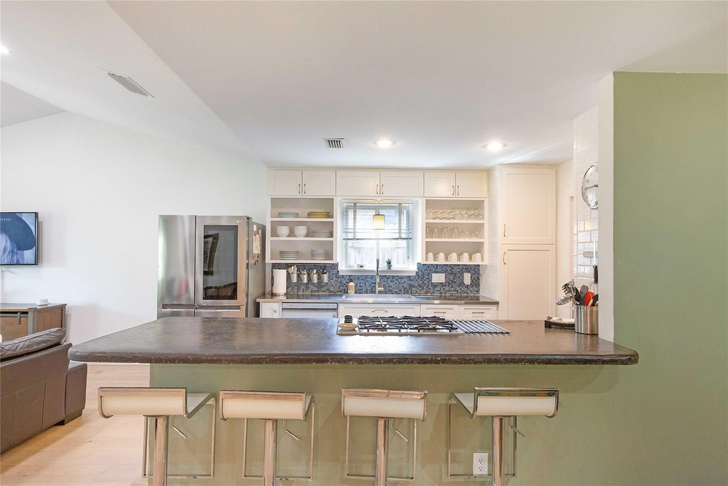 3307 Greenlawn Pkwy - Photo 5