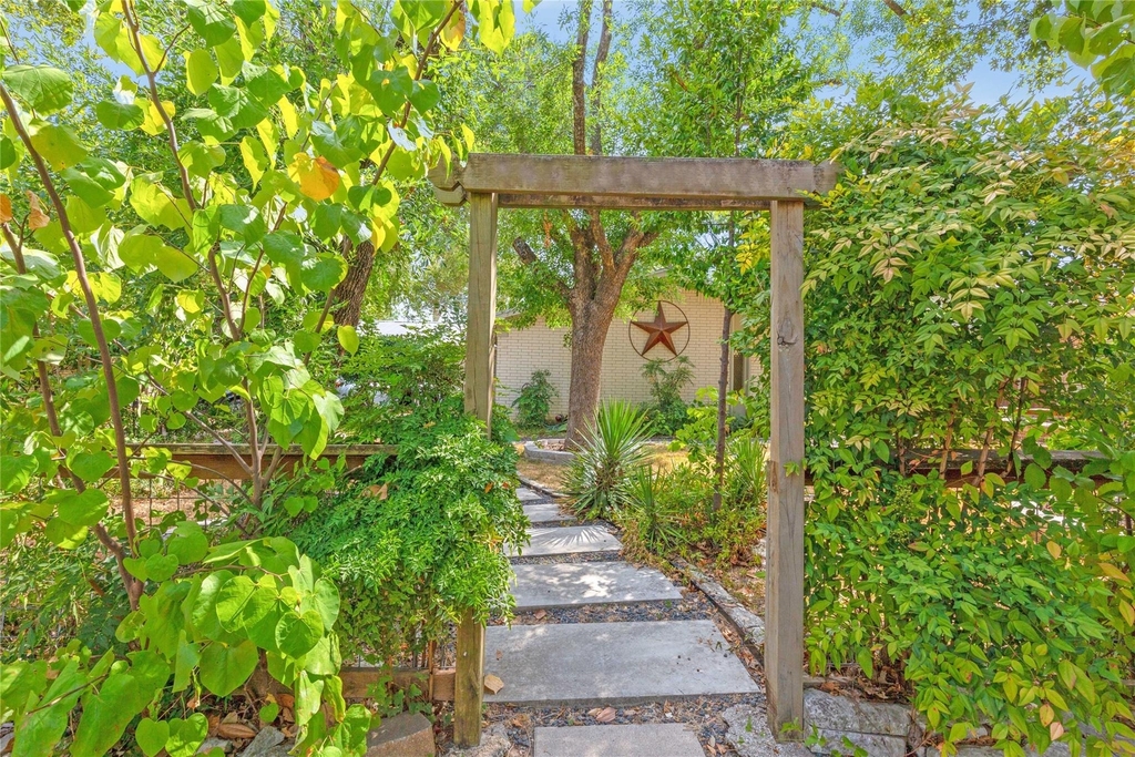 3307 Greenlawn Pkwy - Photo 10