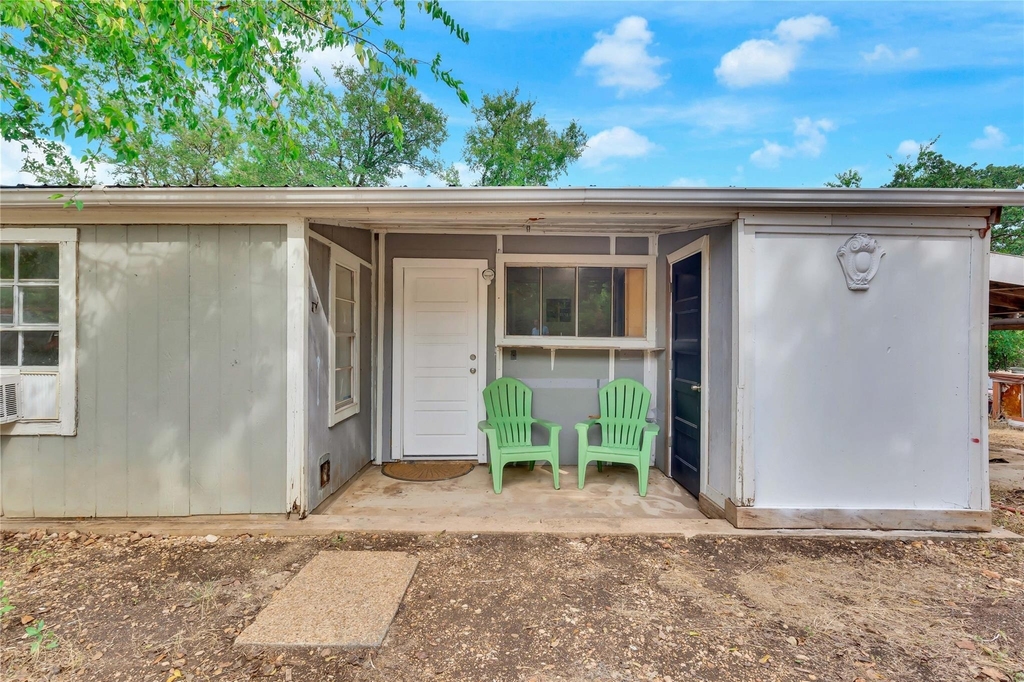 2103 Chaparral Park Rd - Photo 1