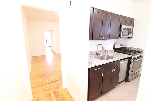 37-33 College Point Blvd - Photo 11
