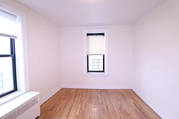 37-33 College Point Blvd - Photo 10