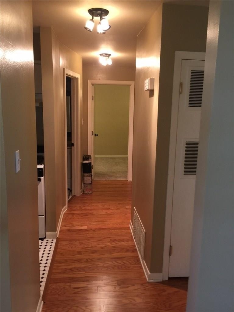 2516 Enfield Rd - Photo 4