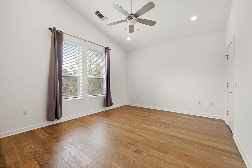 6404 Porter St - Photo 7