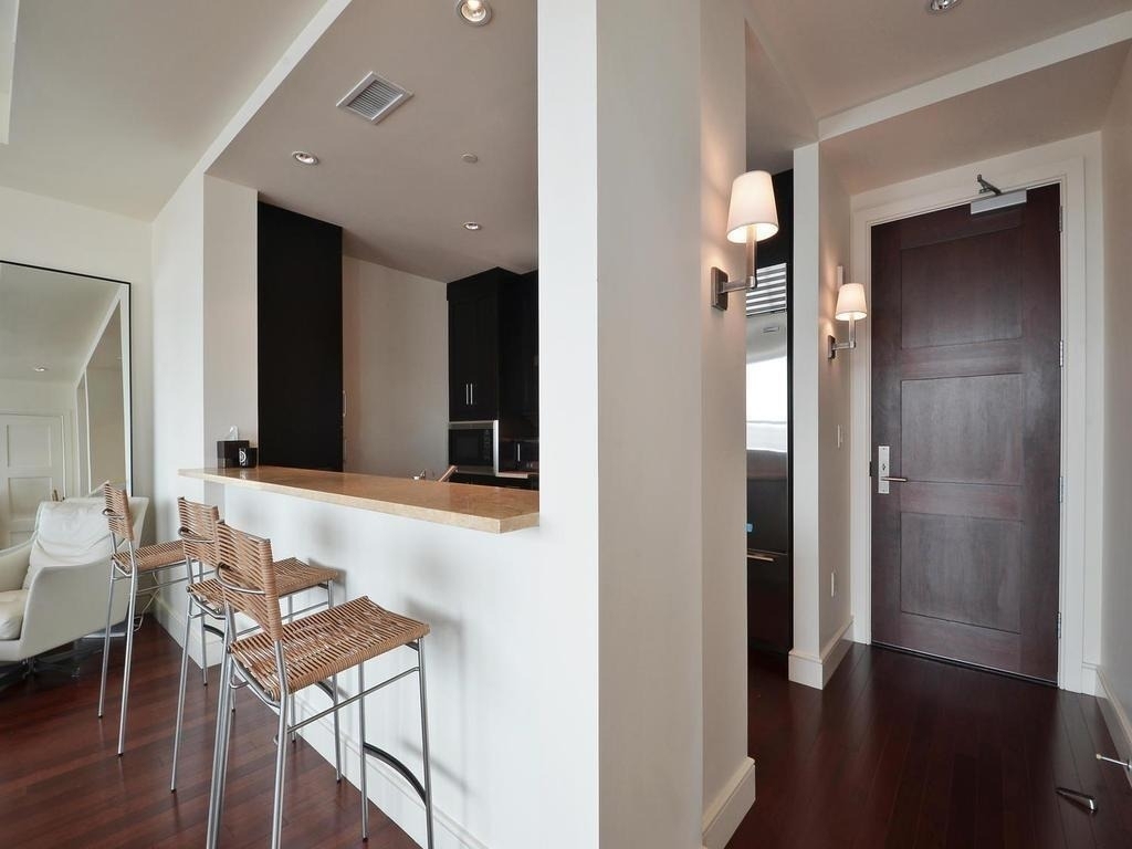 98 San Jacinto Blvd - Photo 3