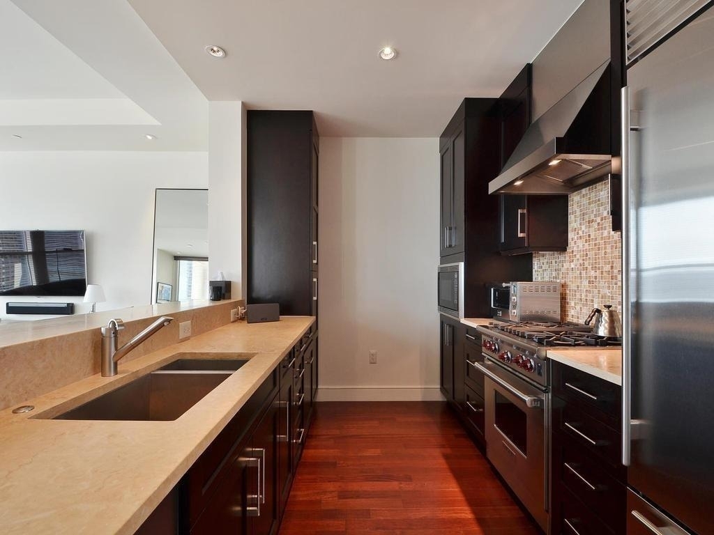 98 San Jacinto Blvd - Photo 4
