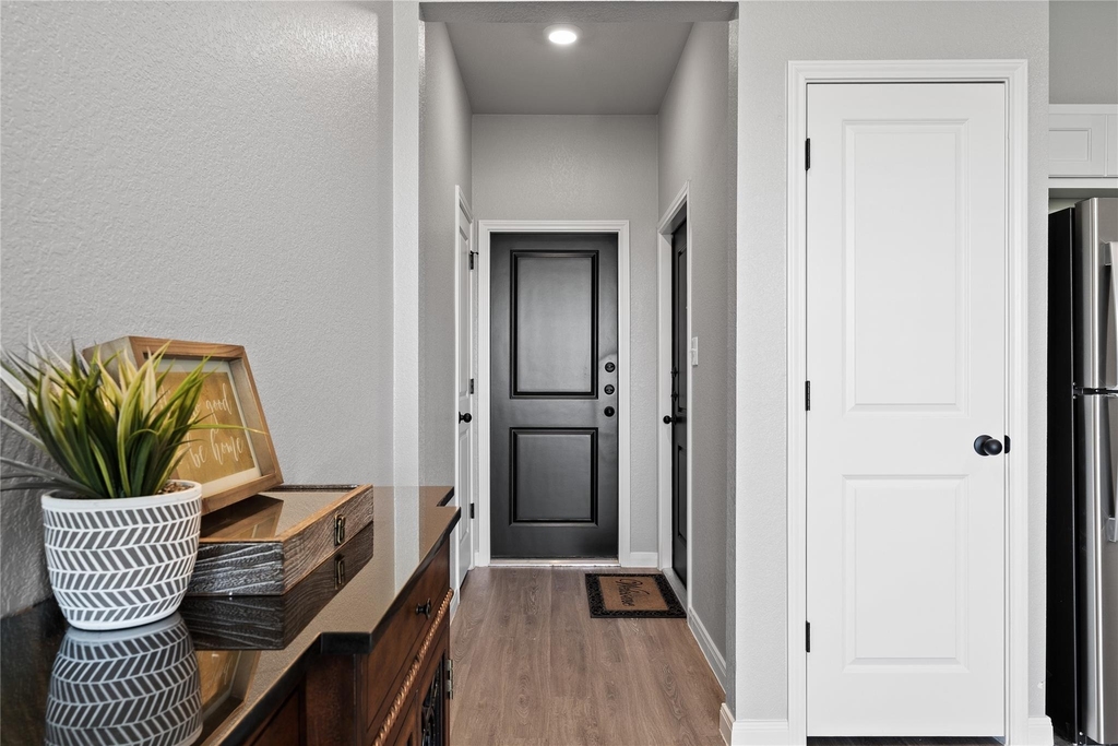 617 Meiomi Dr - Photo 3