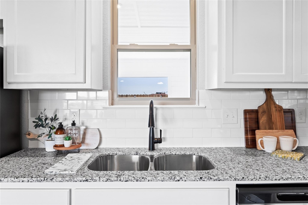 617 Meiomi Dr - Photo 24