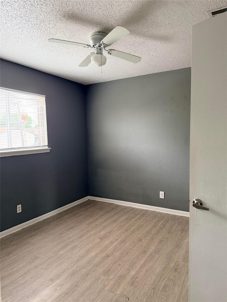 420 N Gilmer St - Photo 8